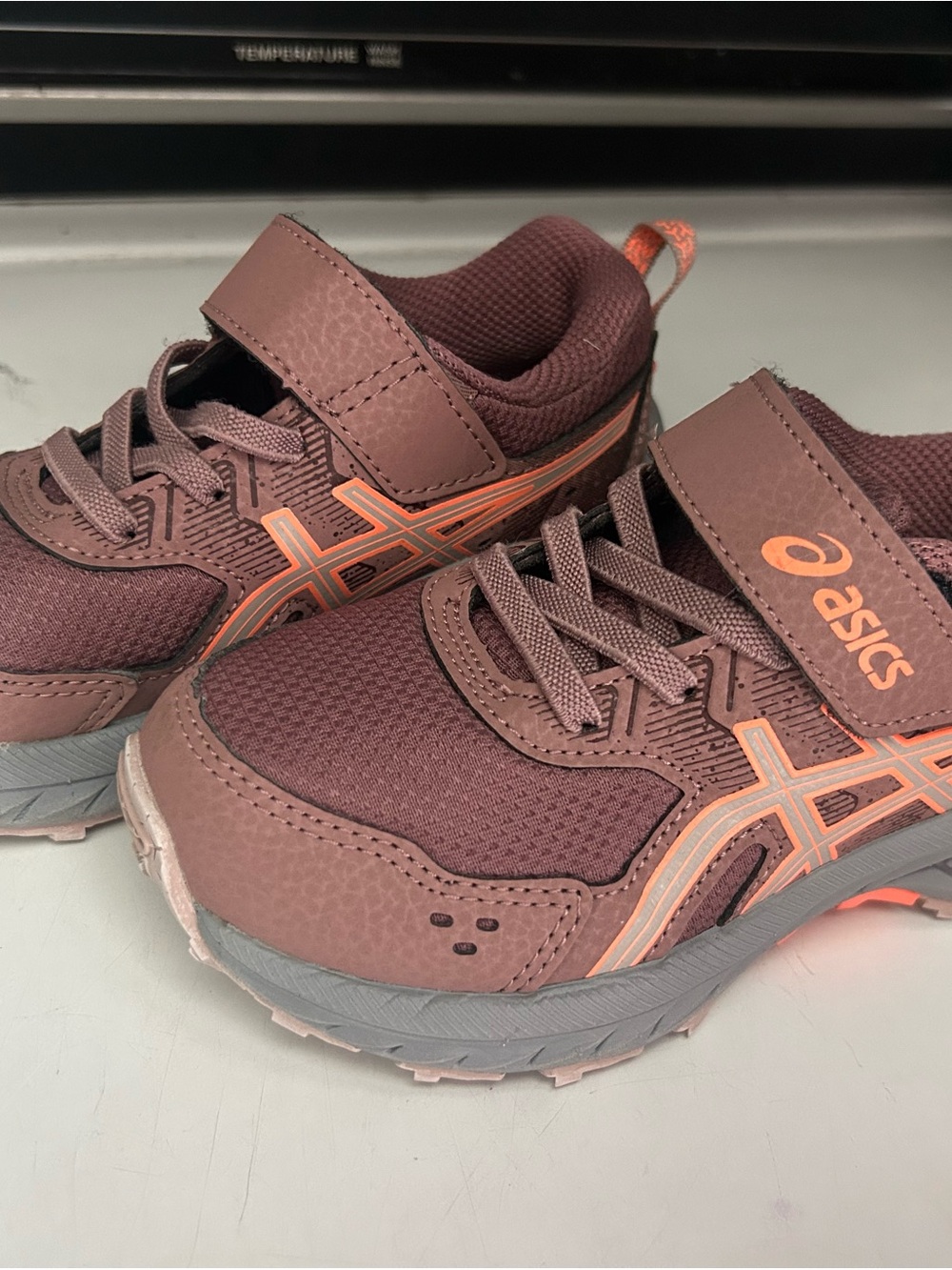 ASICS Kids' Trail Running Shoes - Burgundy with Coral Accents size 11